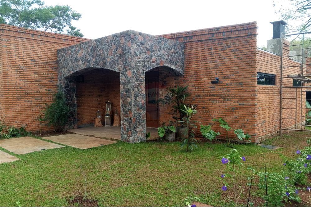 Casa en San Bernardino, foto 2