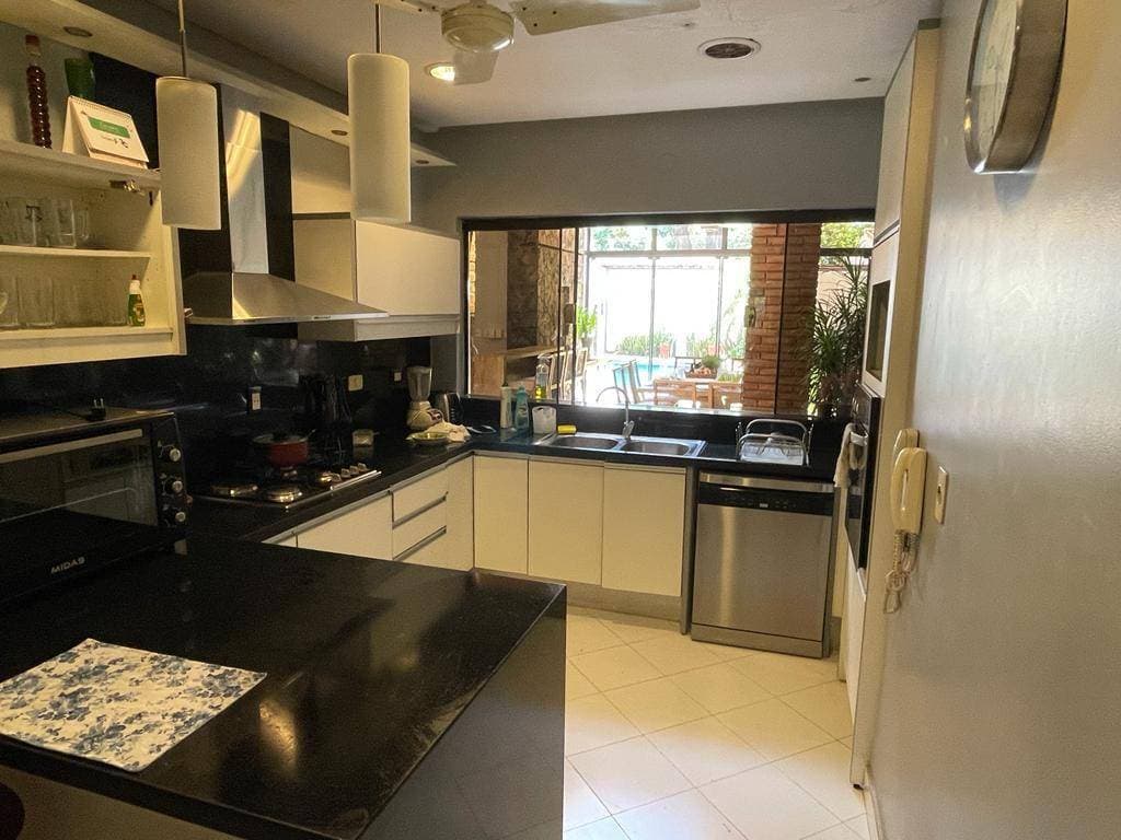 Hermosa casa en barrio mburucuya, foto 5