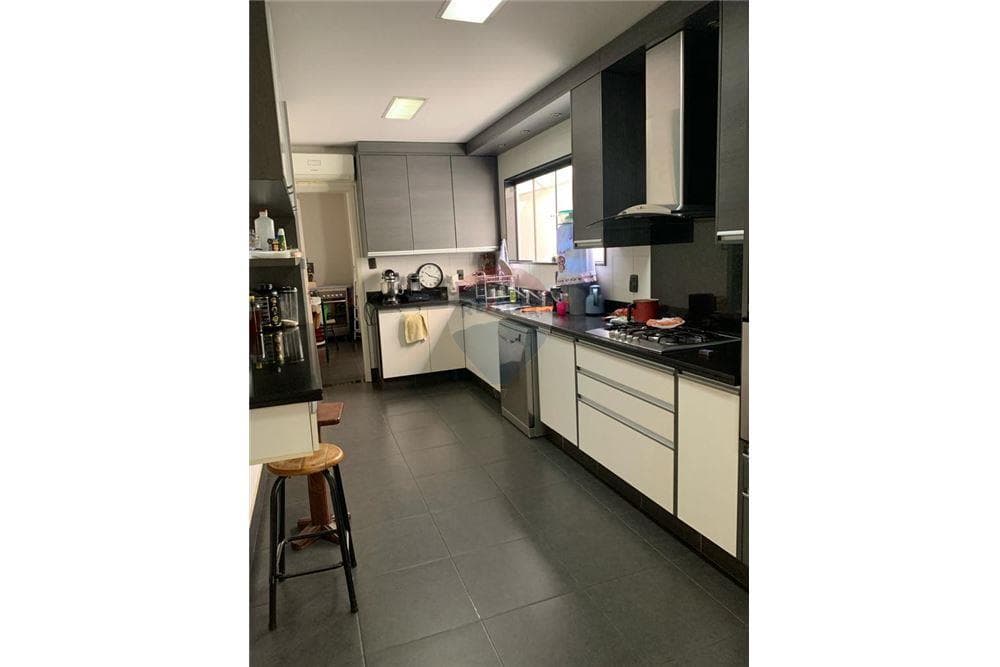 Casa en Villa Morra 4 dormitorios en Suite, foto 3