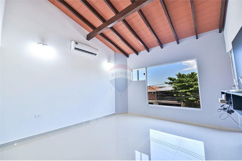 En venta hermoso duplex con piscina — foto 3