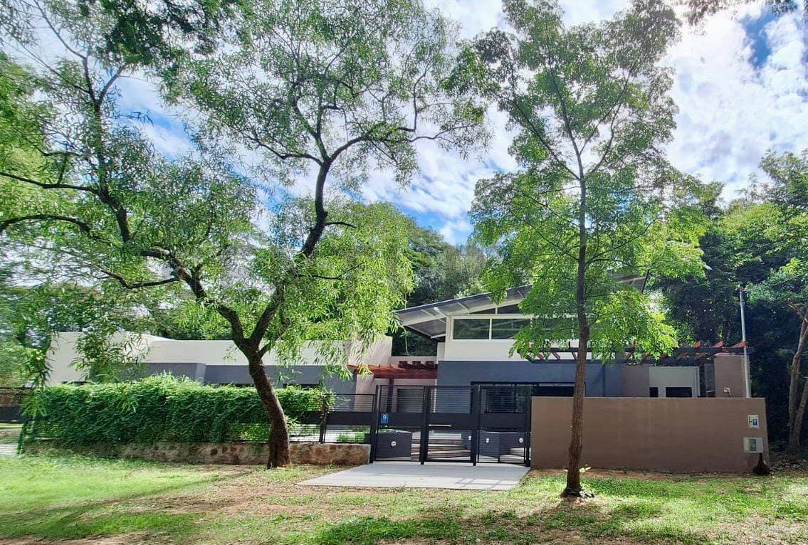 En venta exclusiva residencia en san bernadino, foto 2