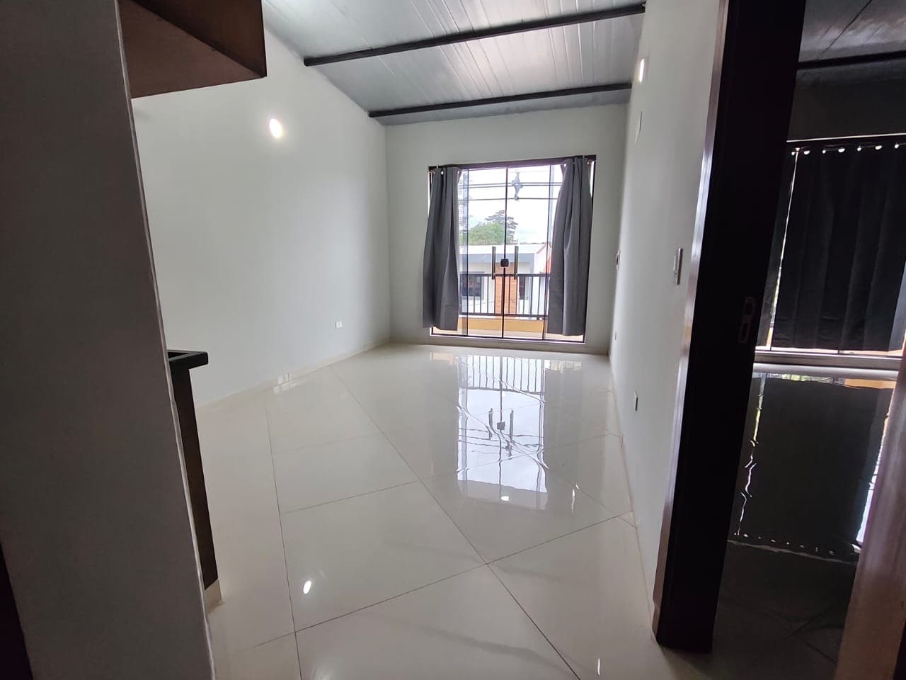 Amplio departamento a estrenar! De 1 habitación en Lambaré, foto 2