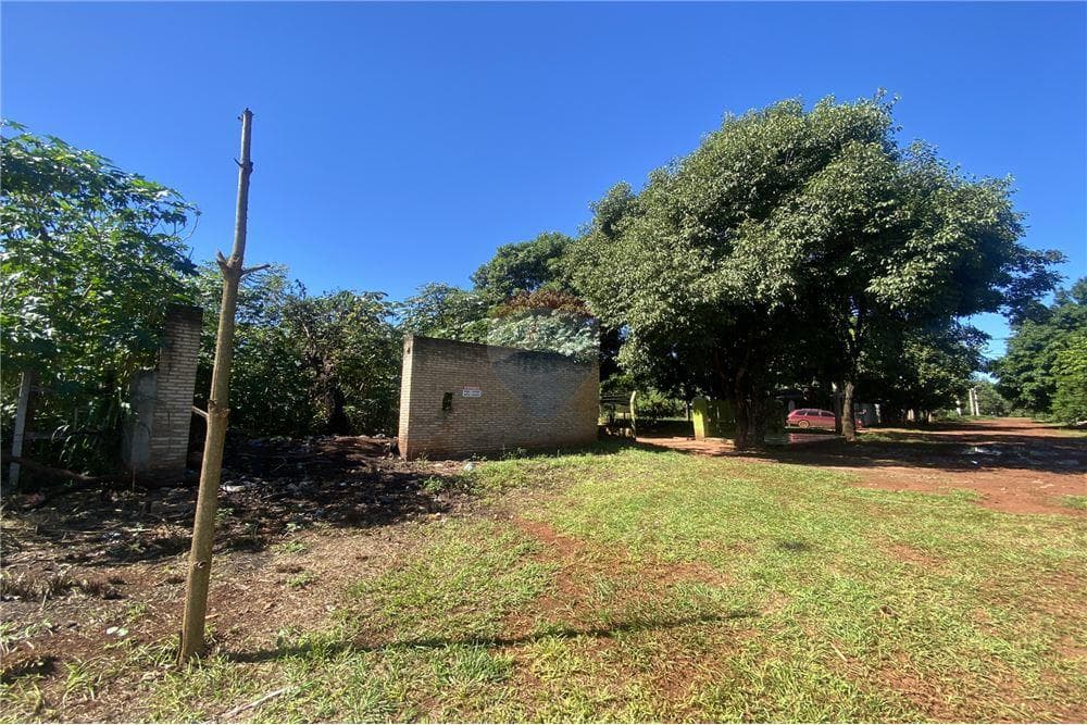 Terreno Amurallado de 366 m² en CDE (Km 10 Acaray), Fracción La Floresta