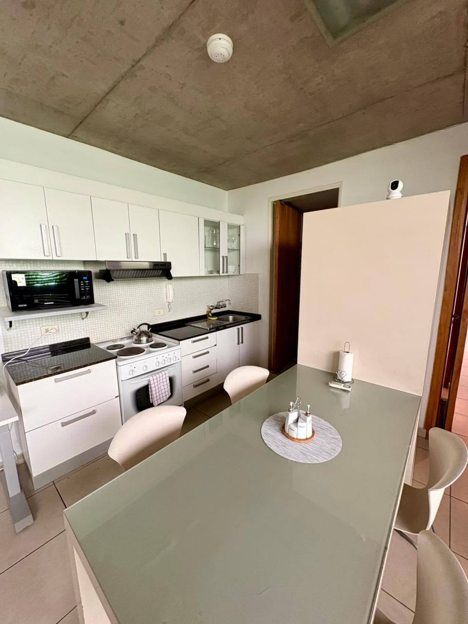 Amplio Departamento 1 Dorm Con Cochera En Recoleta — foto 3