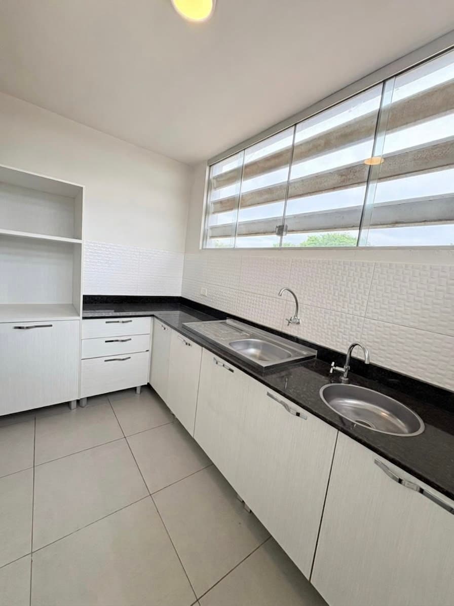Monoambiente en lambare — foto 3
