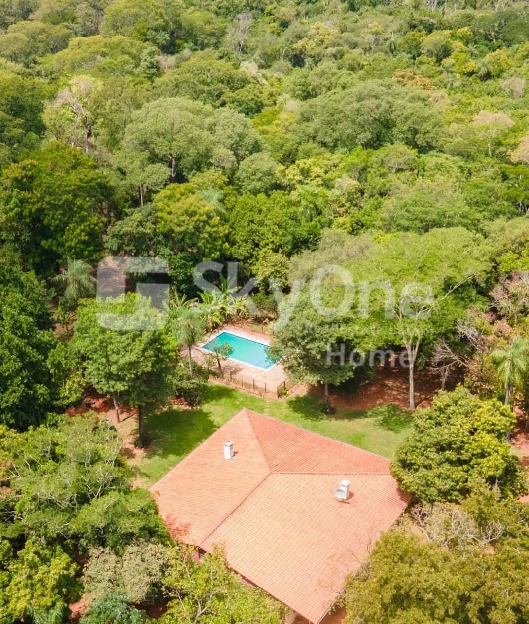 Hermosa propiedad en aregua sobre asfalto, foto 1