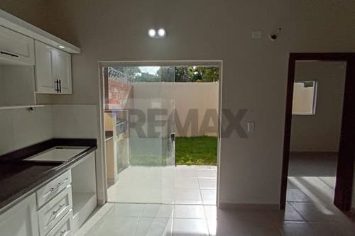 Chalet-Alquiler-PY Central Luque, foto 5