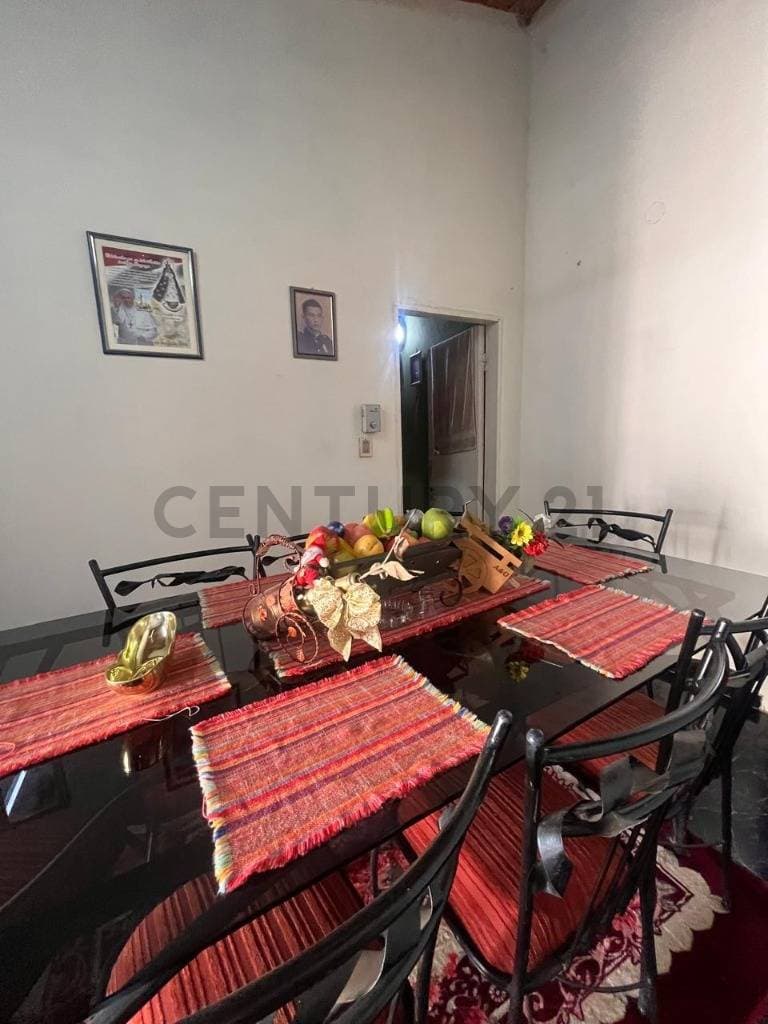 Residencia familiar con excelente ubicación en Loma Pyta, foto 3