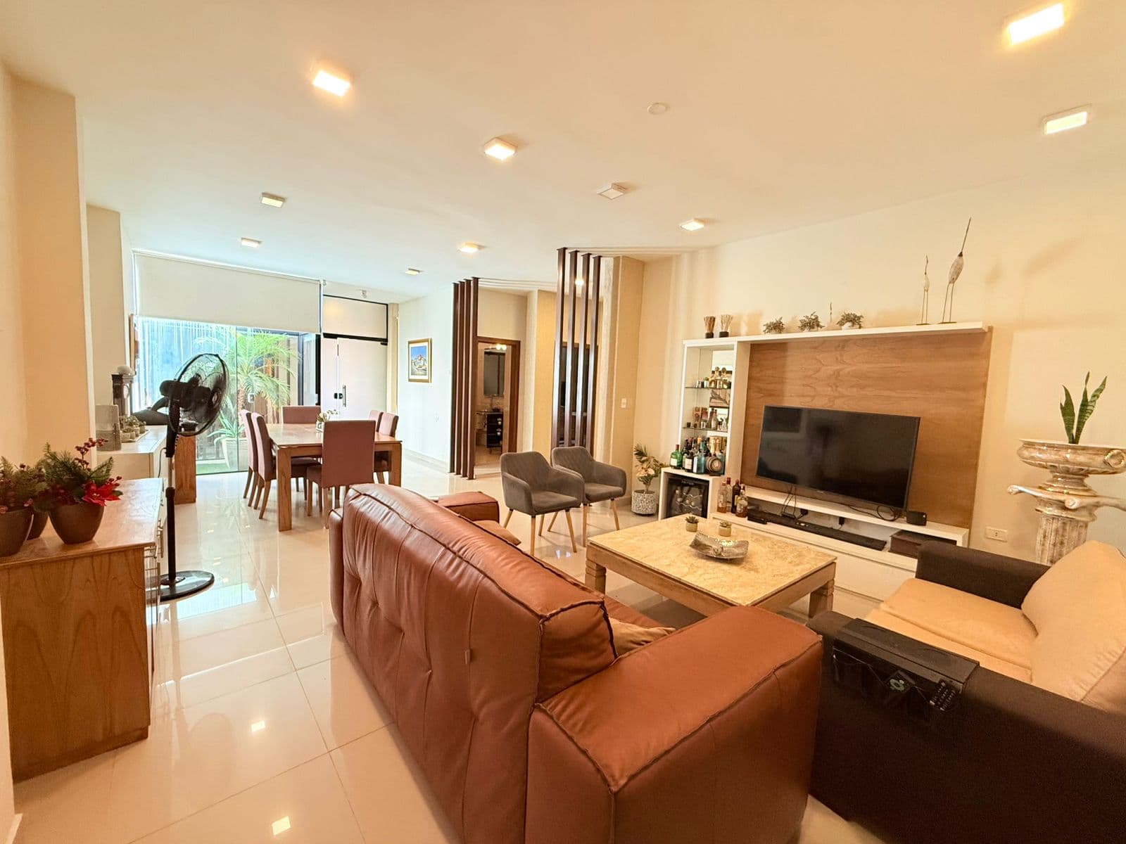 En venta residencia en barrio Recoleta - Asunción, foto 4