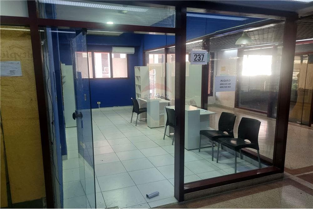 Salon comecial en asuncion, foto 3