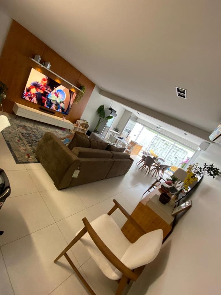 Alquiló duplex de 3 dormitorios zona col goethe