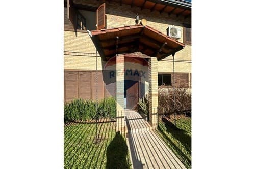 Casa en venta, Fernando de la Mora, foto 2