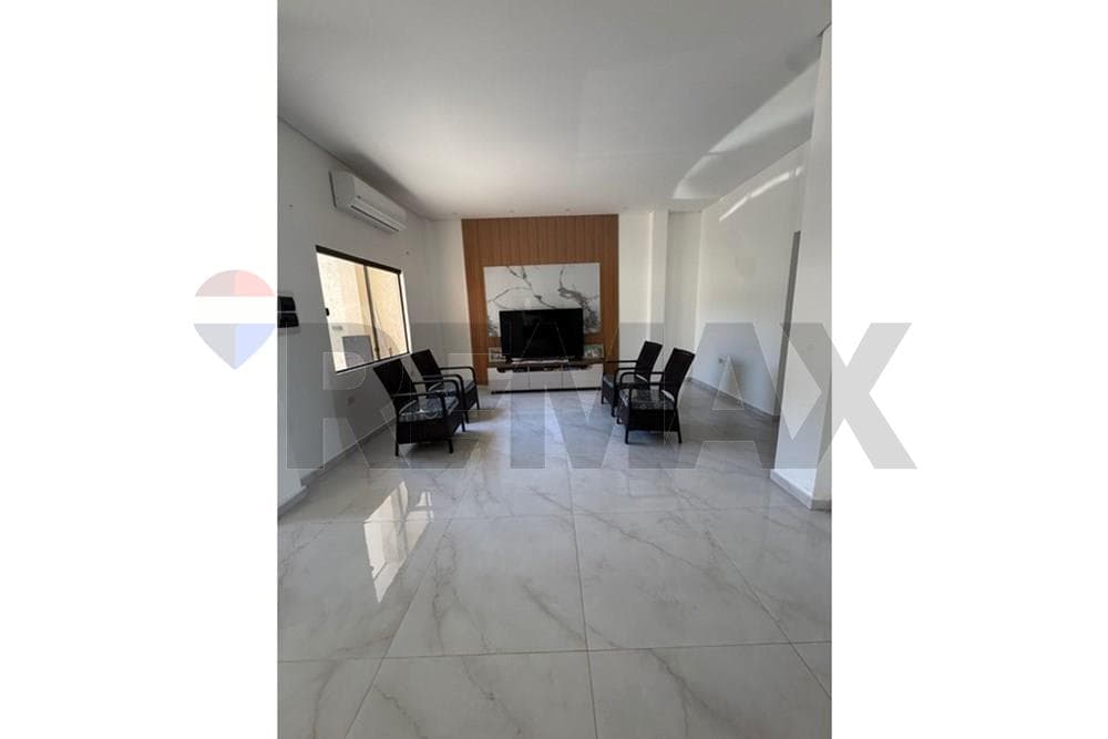 Casa - Alquiler - Encarnación, Paraguay, foto 4