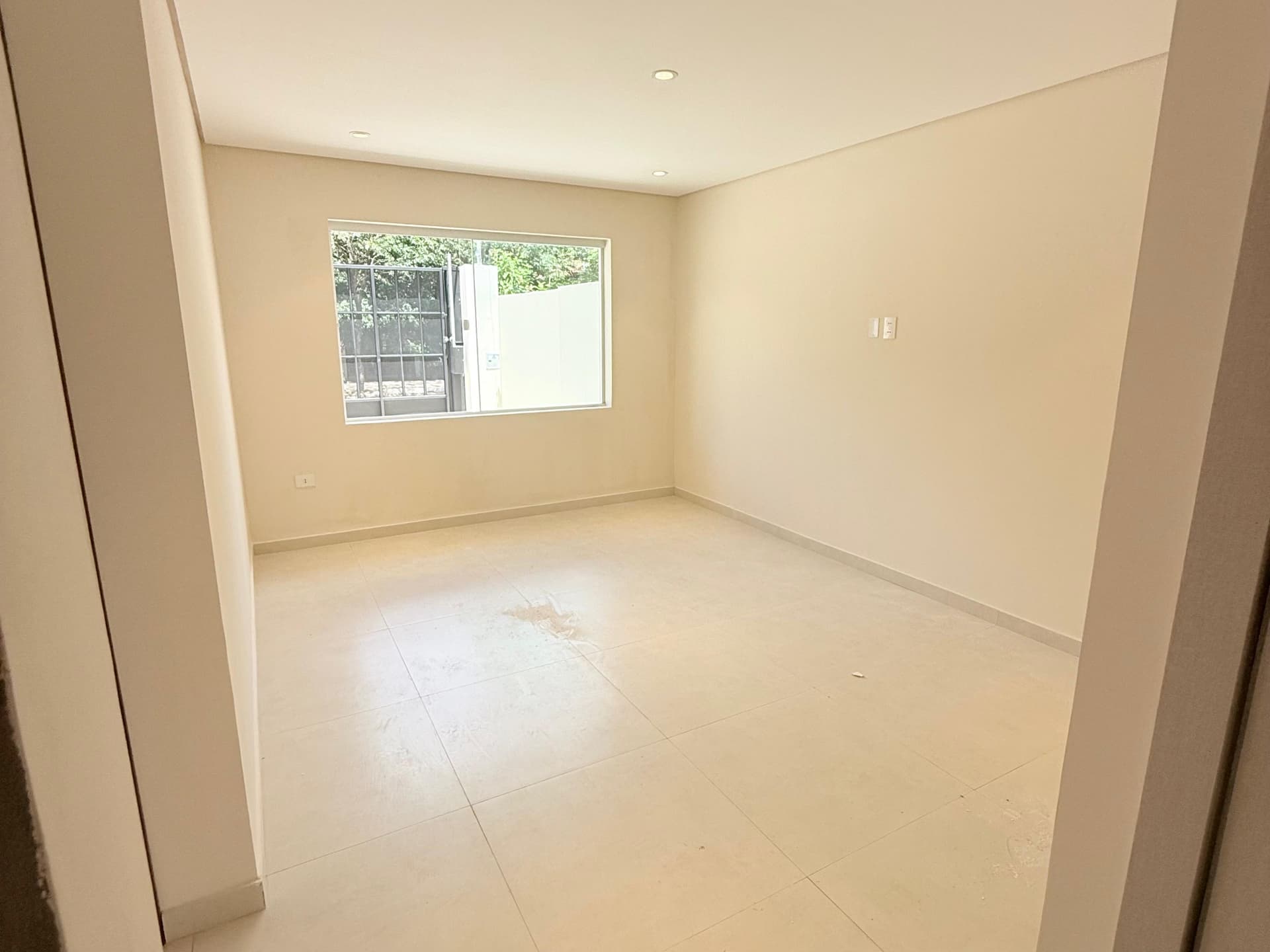 Duplex En Mburucuya Zona Cpj, foto 2