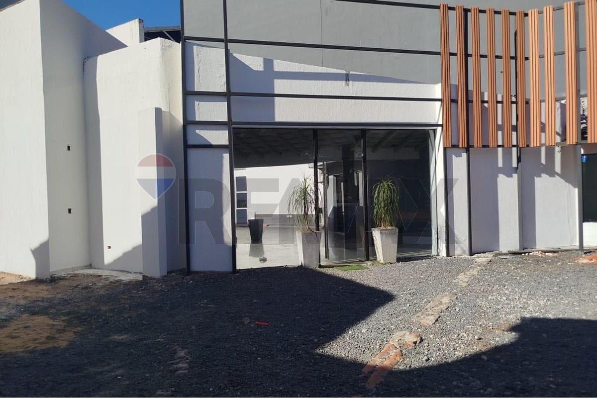 Amplia oficina en pleno eje corporativo, foto 2