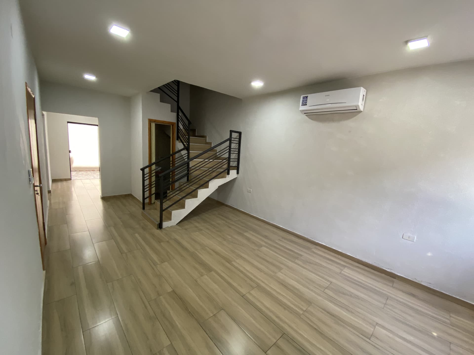 Duplex En Zona ñu Guazu, foto 2