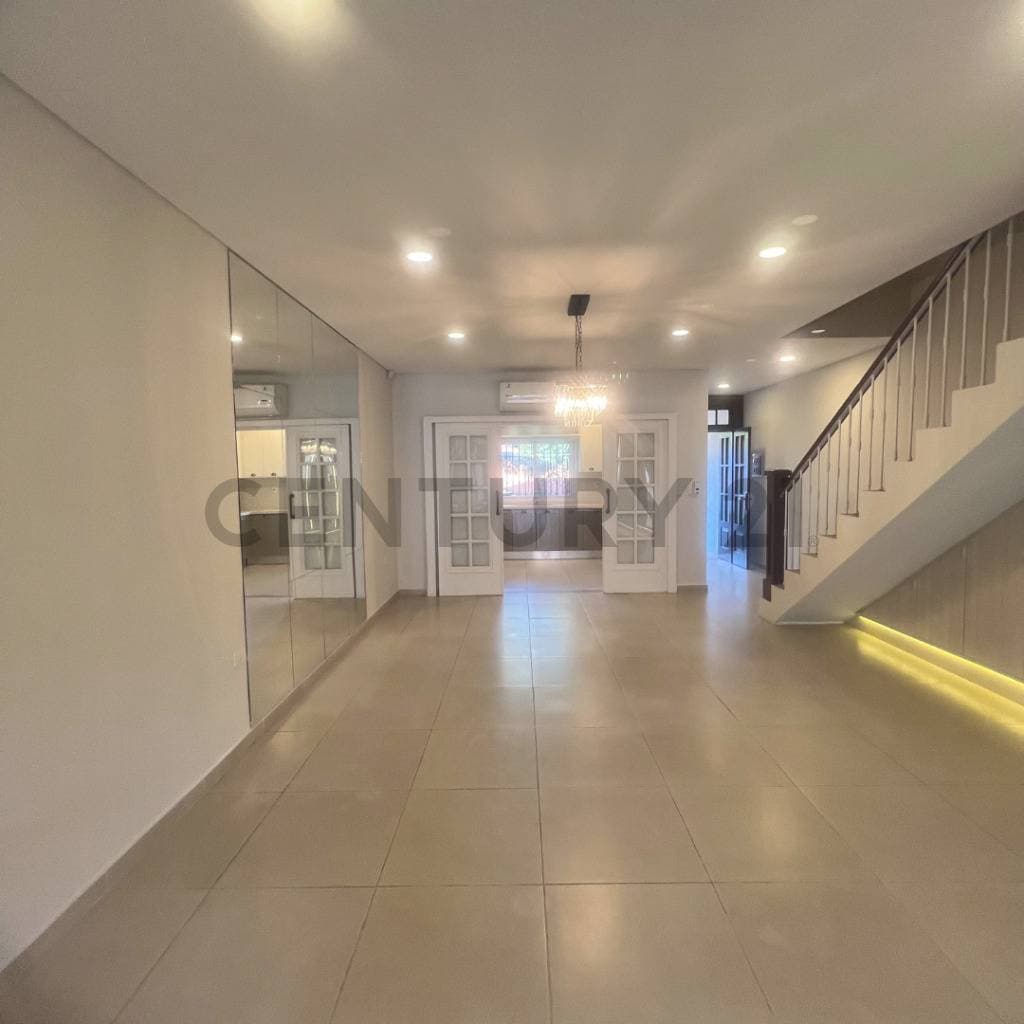 Casa pareada | barrio mburucuyá, foto 3