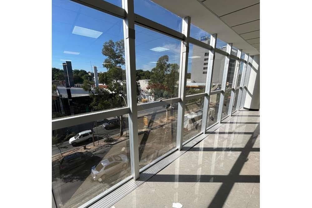 Oficina en Villa Morra 120 m2 — foto 3