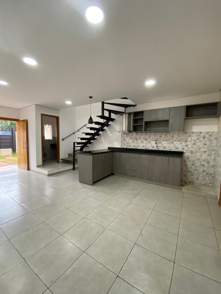 Duplex de dos habitaciones en San Lorenzo, foto 1