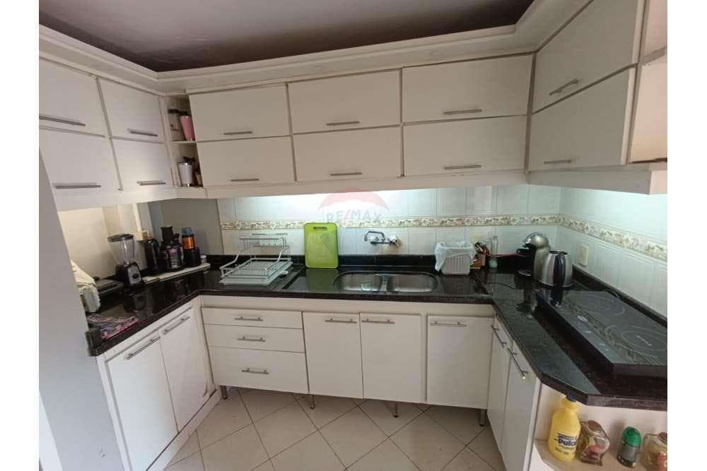 Casa en venta en mburucuya Asunción, foto 5