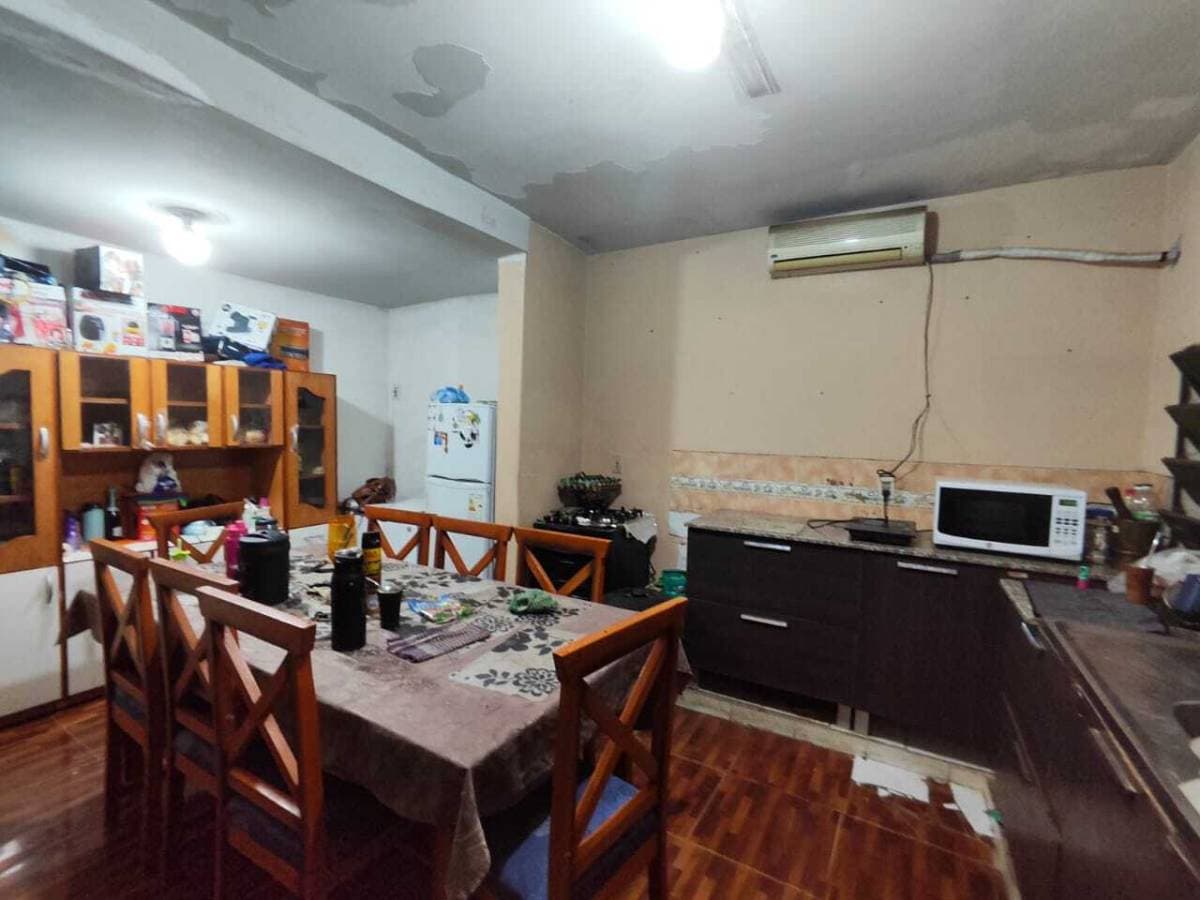 Casa de tres plantas en asuncion con muy buena ubicación. - id 32854, foto 3