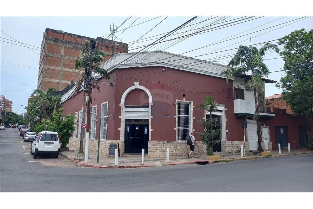 Vendo propiedad comercial en el centro de asuncion sobre iturbe