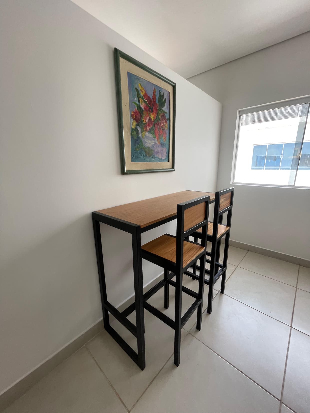 Villa Morra, en alquiler dpto amoblado de 1 dormitorio con cochera, foto 3