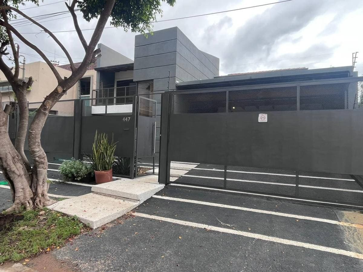 Alquilo casa en ytay - asuncion (zona cit)