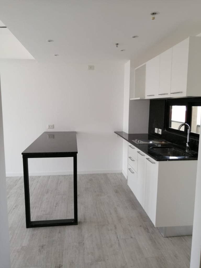 En alquiler departamento de 1 dormitorio en barrio Jara, foto 3