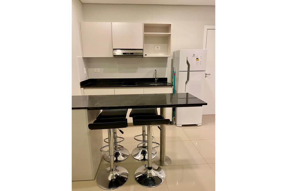 Departamento-Alquiler-Amoblado-Luque — foto 2