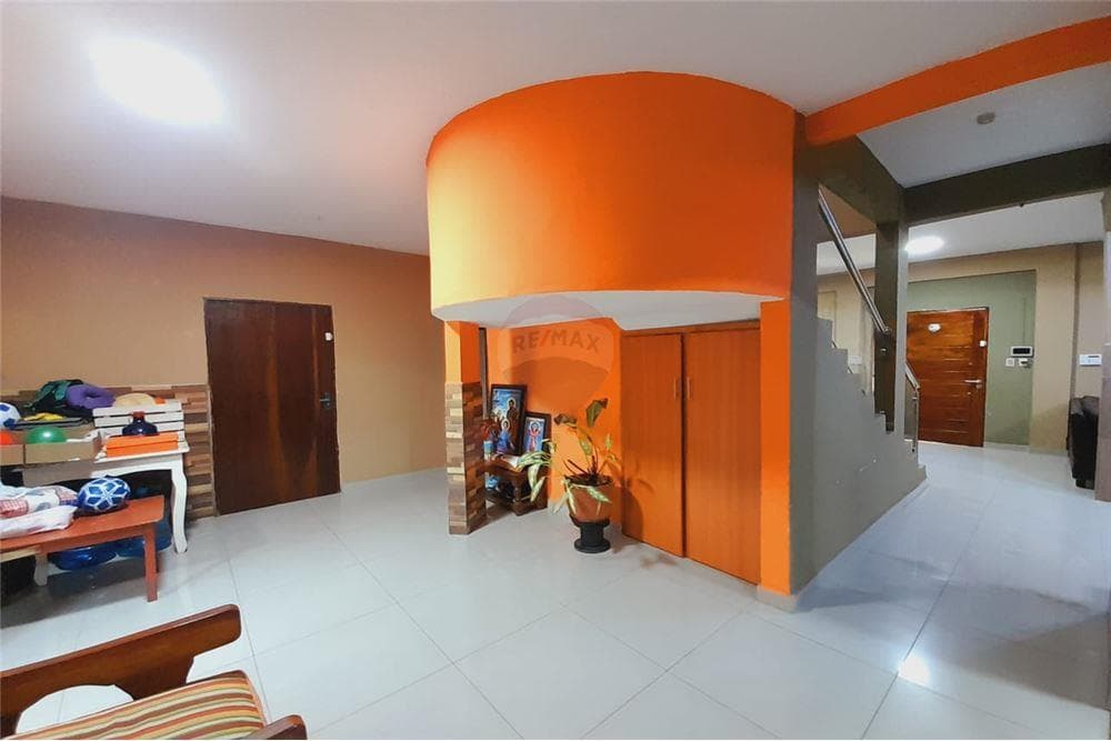 Casa en Lambaré barrio santo domingo!!, foto 3