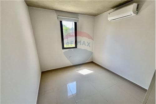 Departamento con patio privado - insignia 3 — foto 4