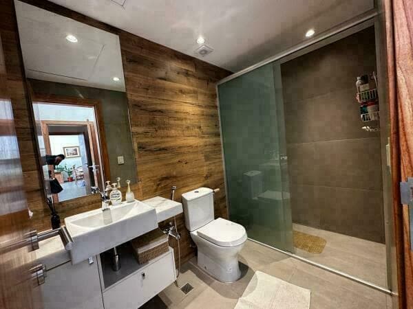 En Alquiler Departamento Amoblado de 2 Dormitorios en Villa Morra, foto 2