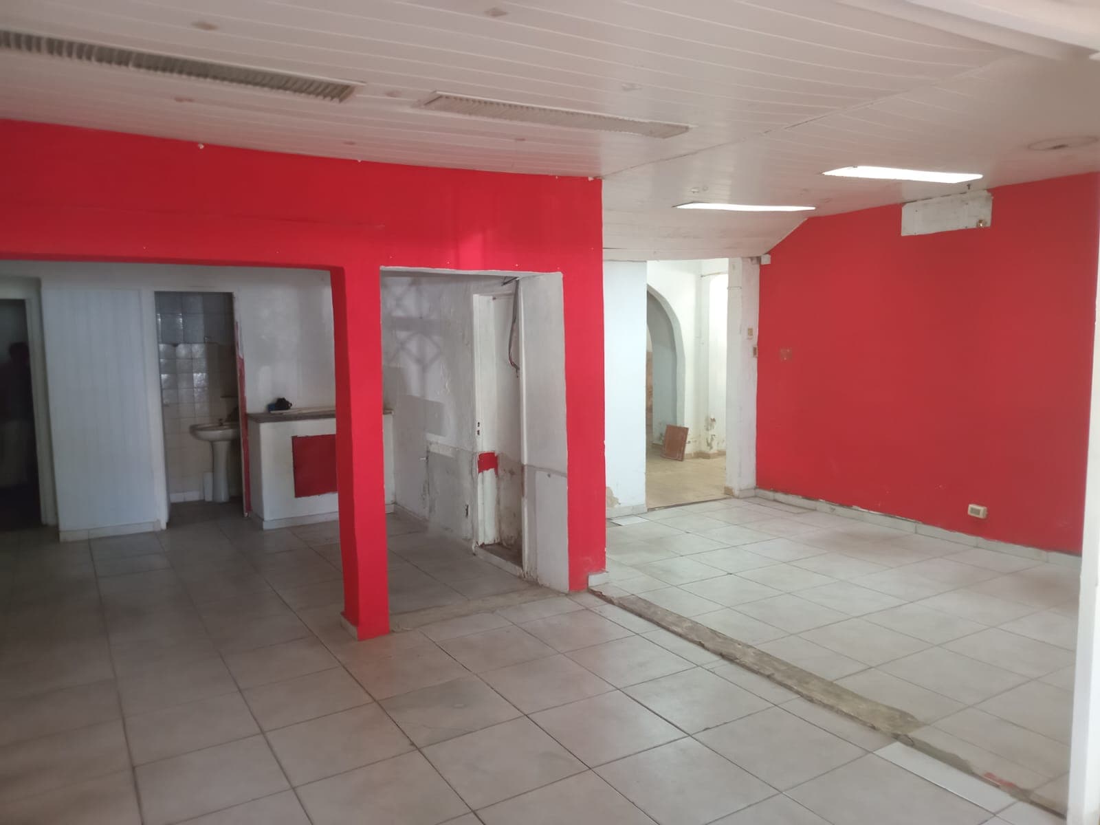 Salón Comercial Sobre Estados Unidos C/quinta Avenida, foto 2