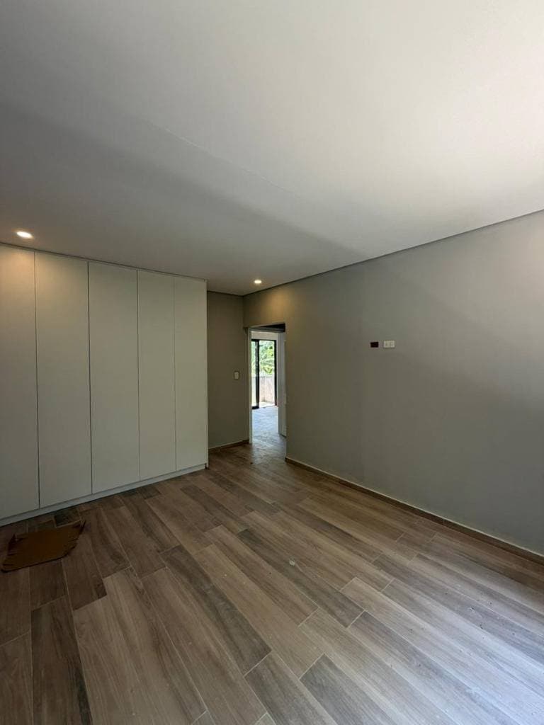 Residencia A Estrenar De 3 Dormitorios En Suite, Barrio Mburucuya, foto 5