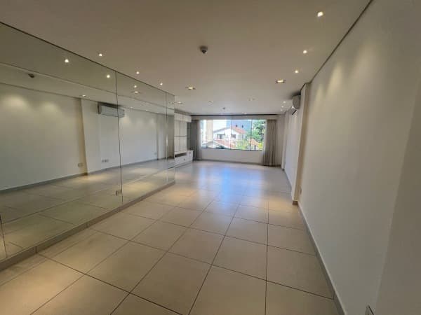 Departamento de 2 dormitorios, cerca del centenario, foto 5