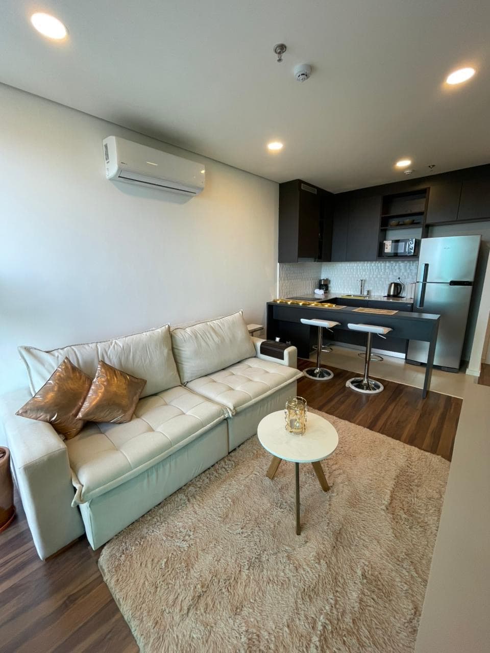 A metros del shopping del sol, en venta departamento de 1 dorm. Amoblado, foto 3