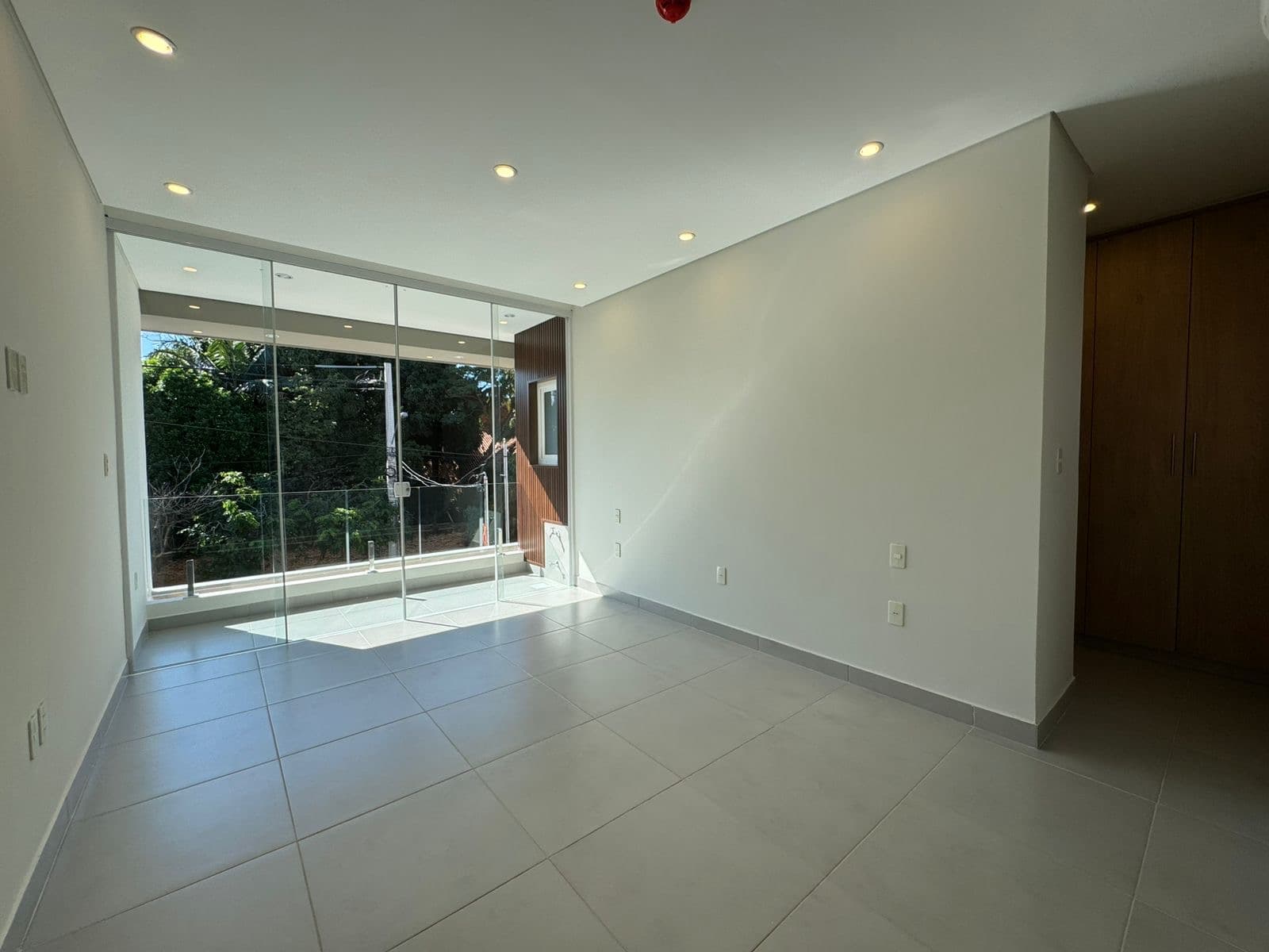 Alquilo Casa en Mburucuya Asunción