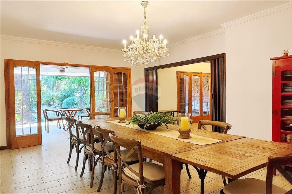 residencia de 1500m2 de 5 dormitorios, foto 3