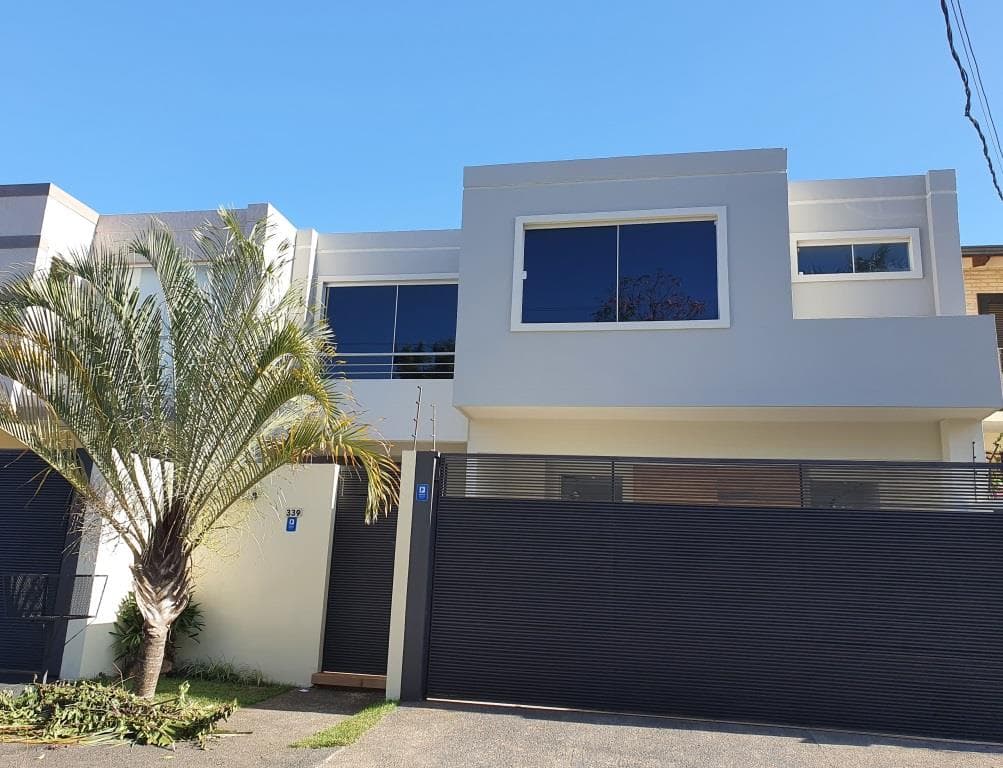Hermosa Casa Pareada con Piscina en Mburucuya — foto 2