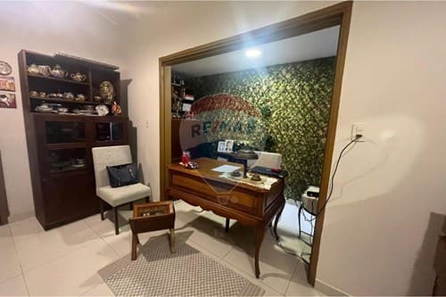 Casa de 5 habitaciónes con Piscina en Asunción Barrio Villa Morra, foto 3