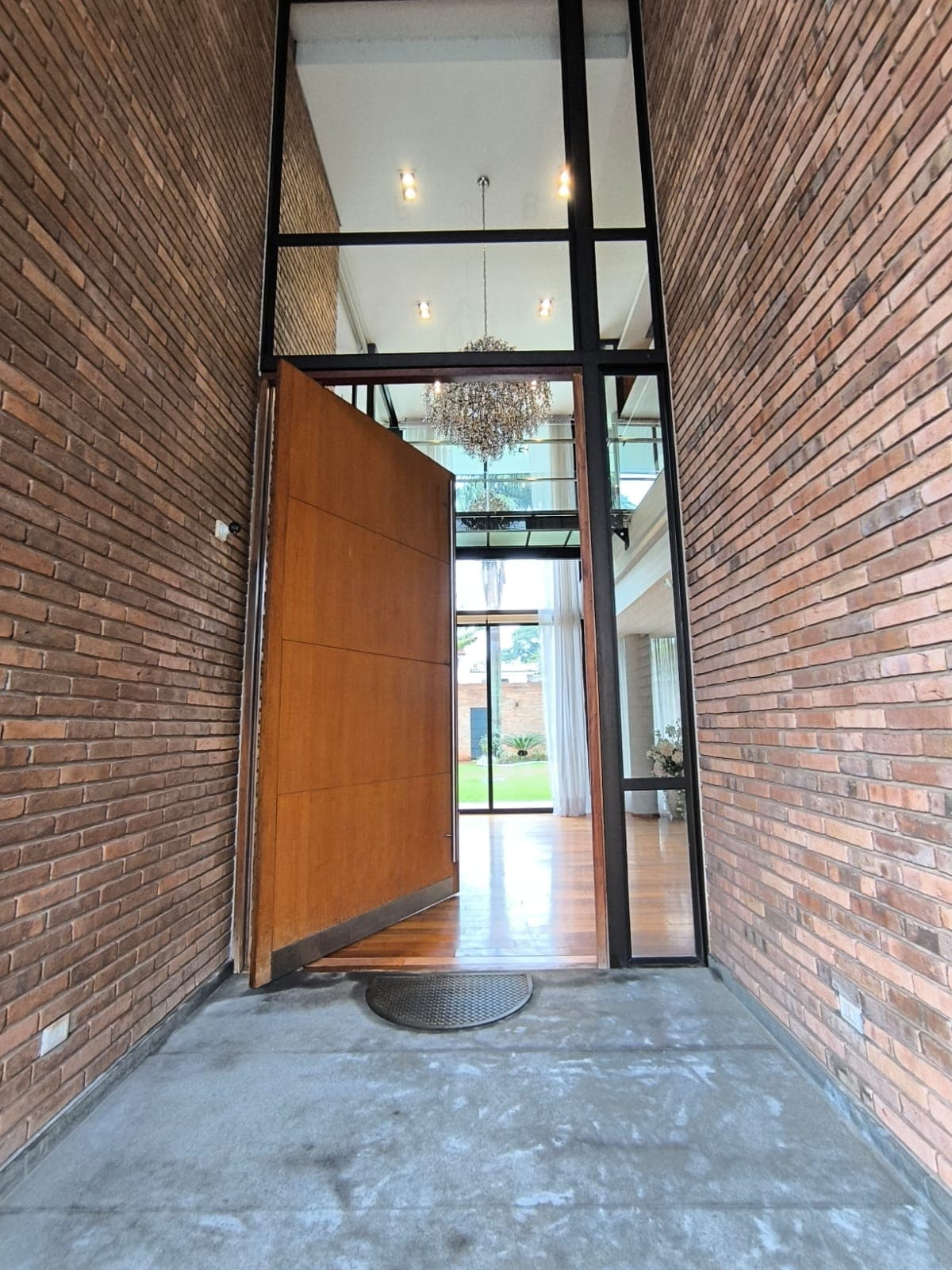 En Alquiler Exclusiva Residencia De Lujo En Villamorra, foto 3