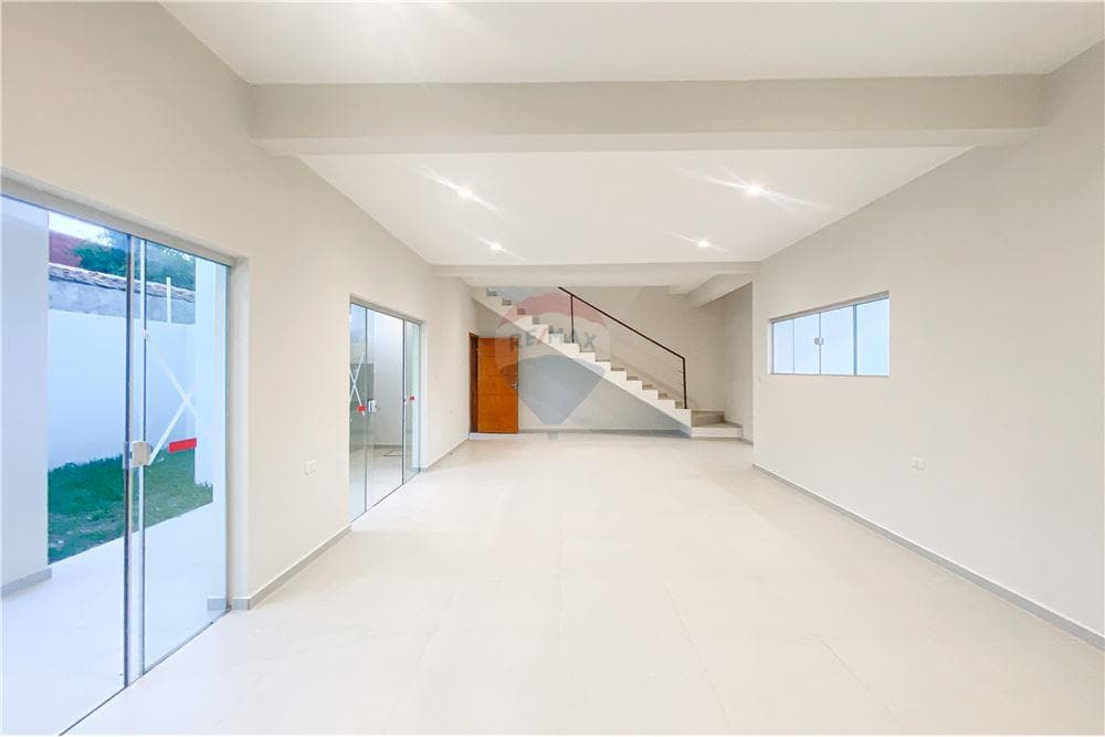 En venta duplex con patio zona super 6 laurelty, foto 3