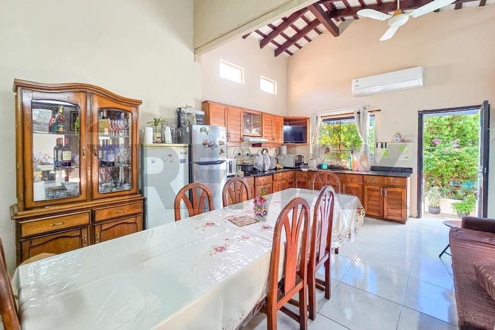 Amplia Casa En Trinidad - Zona Artigas Y M. López, foto 3