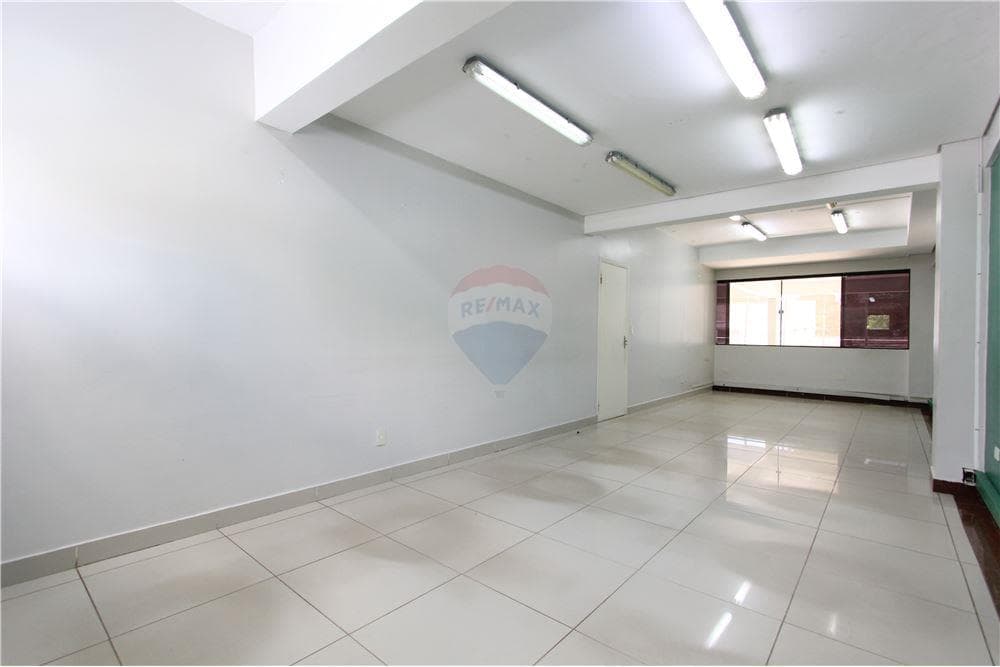 Edificio Corporativo / Comercial, foto 2
