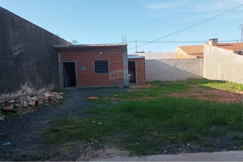 O vendo tinglado en mariano r. Alonso, foto 2