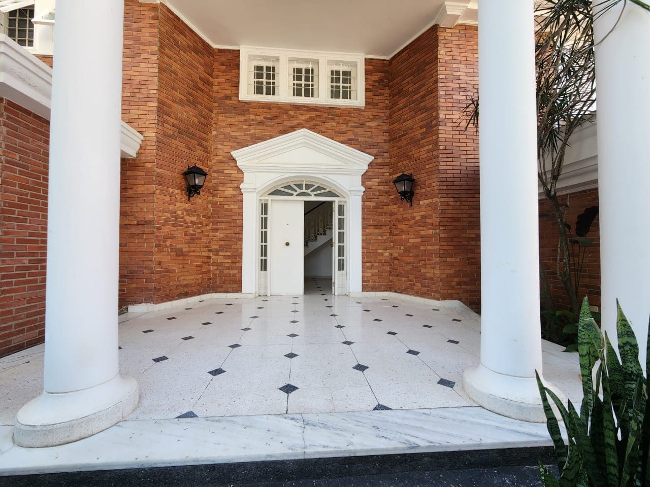 *Exclusiva Residencia en Alquiler, Barrio Manora*, foto 3
