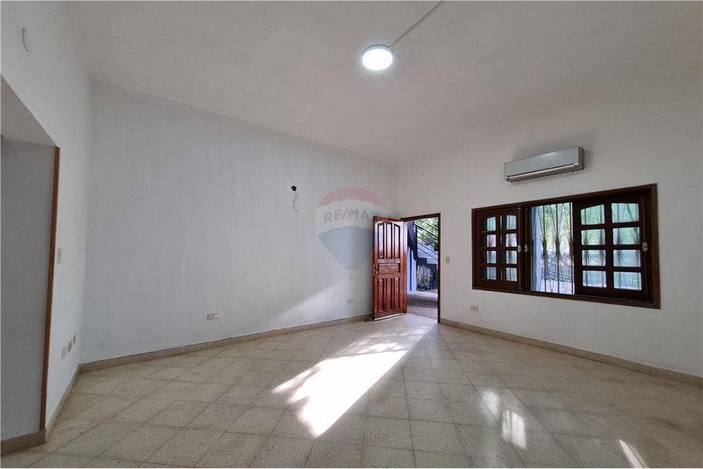 Casa - Alquiler - Paraguay Central San Lorenzo, foto 5