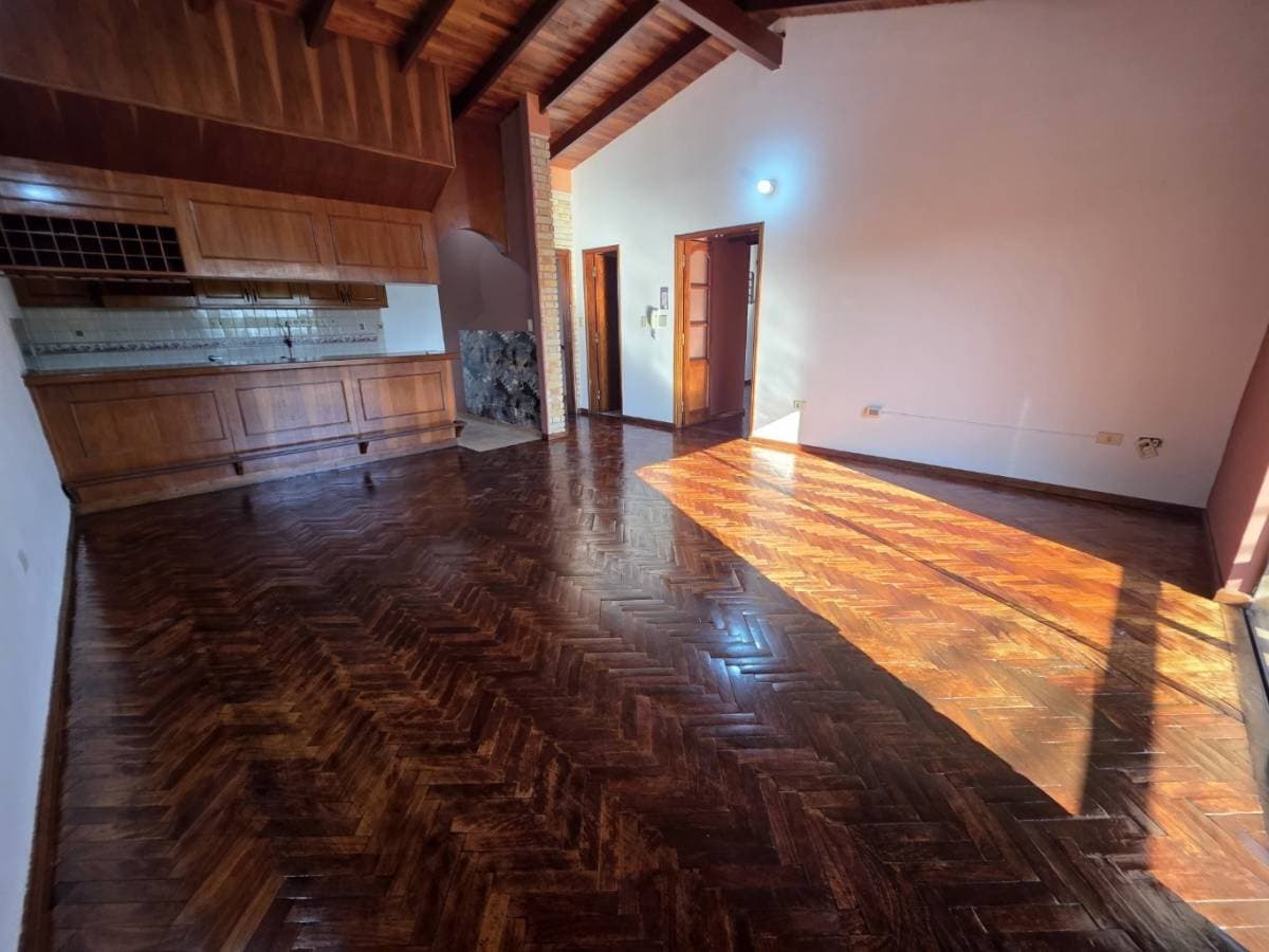 Alquilo departamento de 2 habitaciones en los laureles asuncion