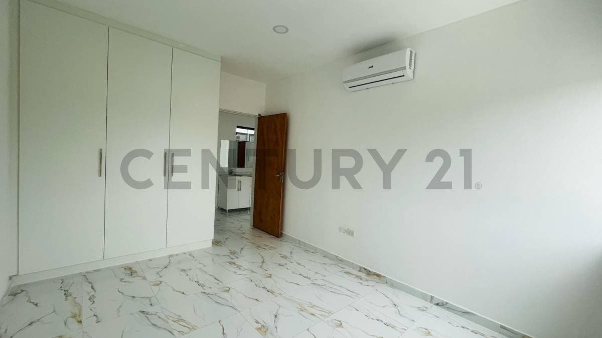 Duplex a estrenar en Luque cuarto barrio estilo minimalista, foto 3